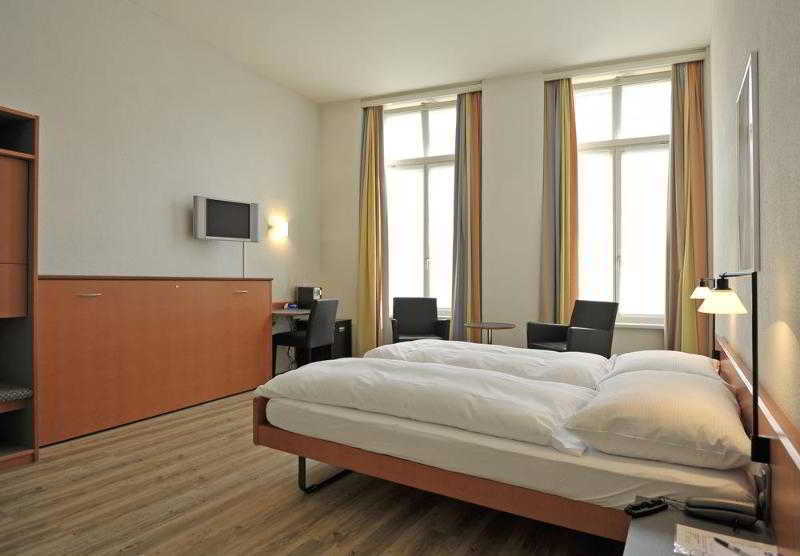 Altstadt Krone Hotel 3*